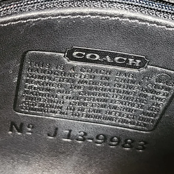 Sold Vintage Coach Regina #9983 - Picture 17 of 17